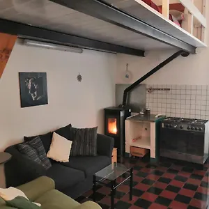 Affascinante Monolocale In Palazzo Storico, 50mtr Da Piazza Azuni Sassari
